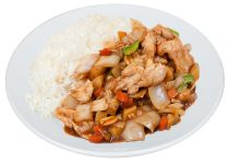 M3. Kuře Kung-Pao s rýží - 129 Kč